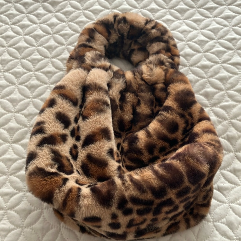 Leopard mini faux fur bag